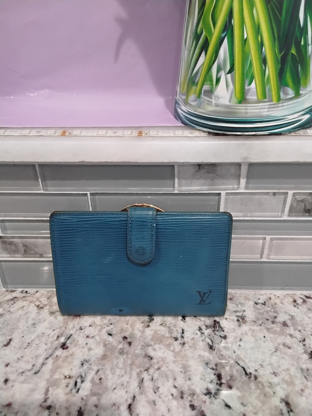 Louis Vuitton Vintage Epi Kiss Lock Wallet - Picture 10 of 17